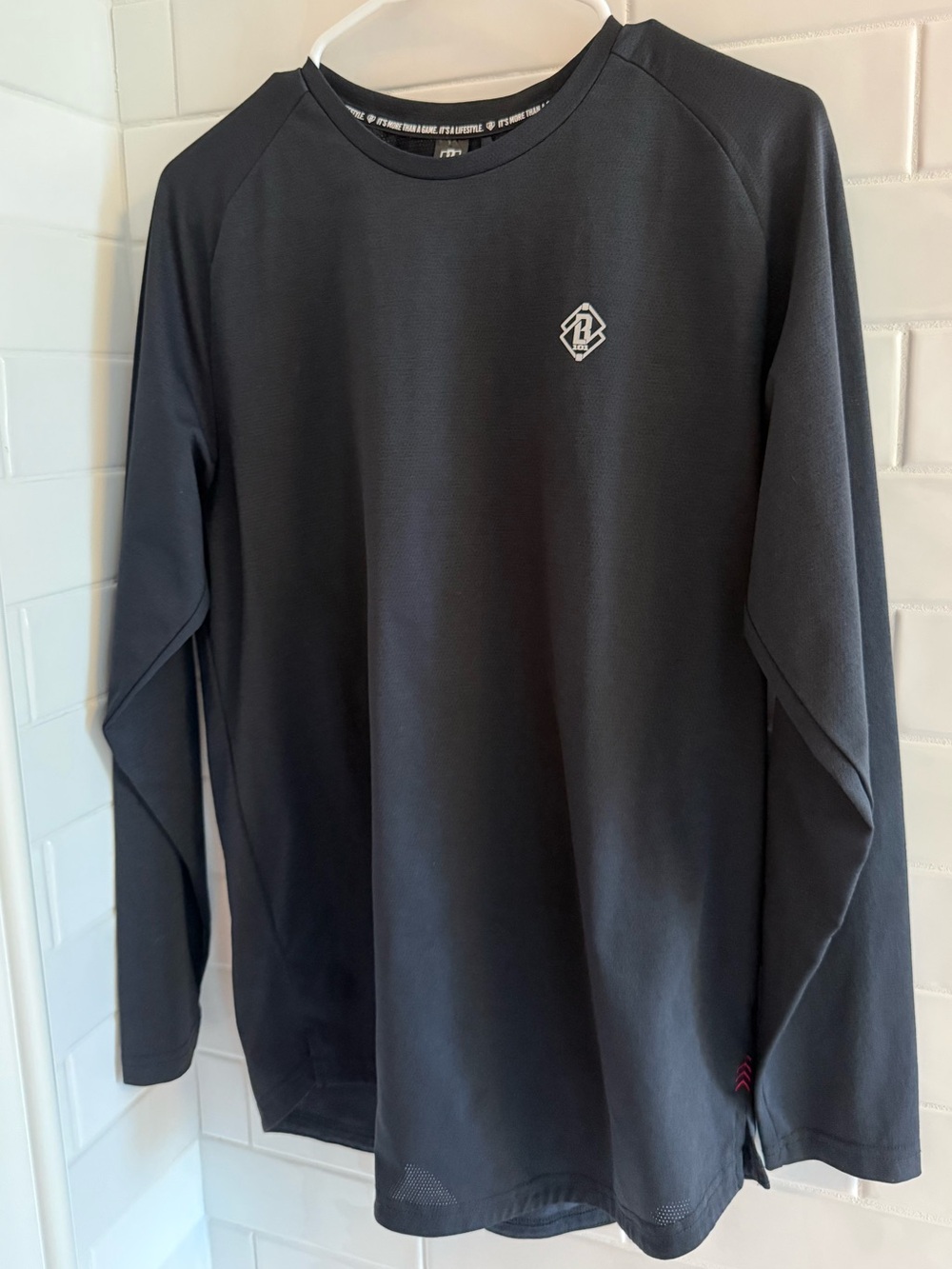 Baseball Lifestyle 101 Men's Black Long-Sleeve Crew Performance Shirt